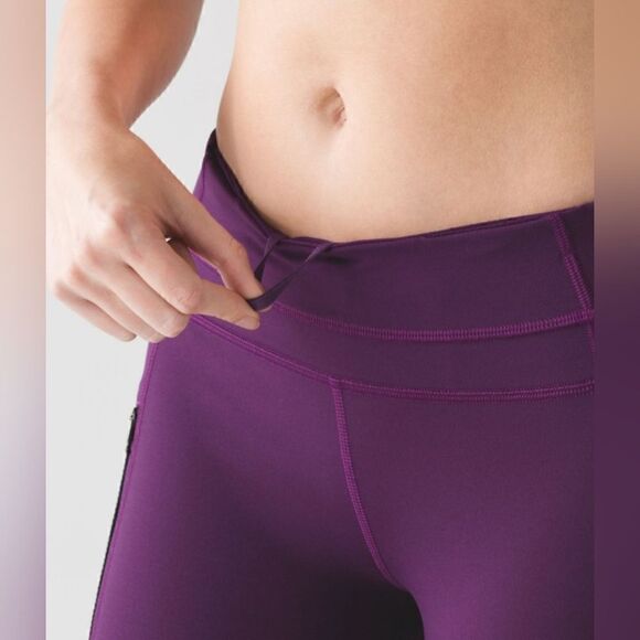 Lululemon Size 6 Inspire Tight II  Plum Mesh Leggings Zip Pockets - Picture 4 of 14